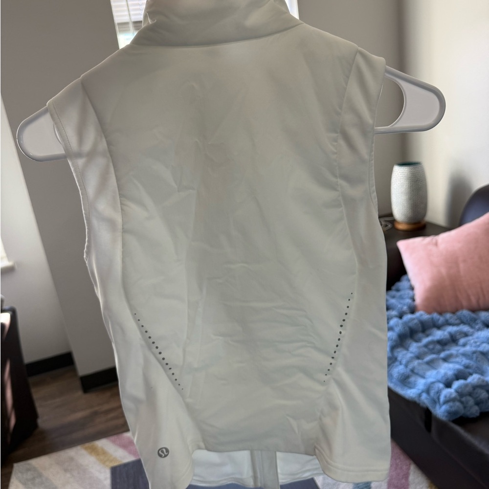 lululemon push your pace vest - Picture 2 of 4